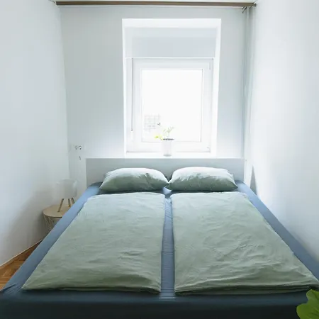 Apartment Midva *
